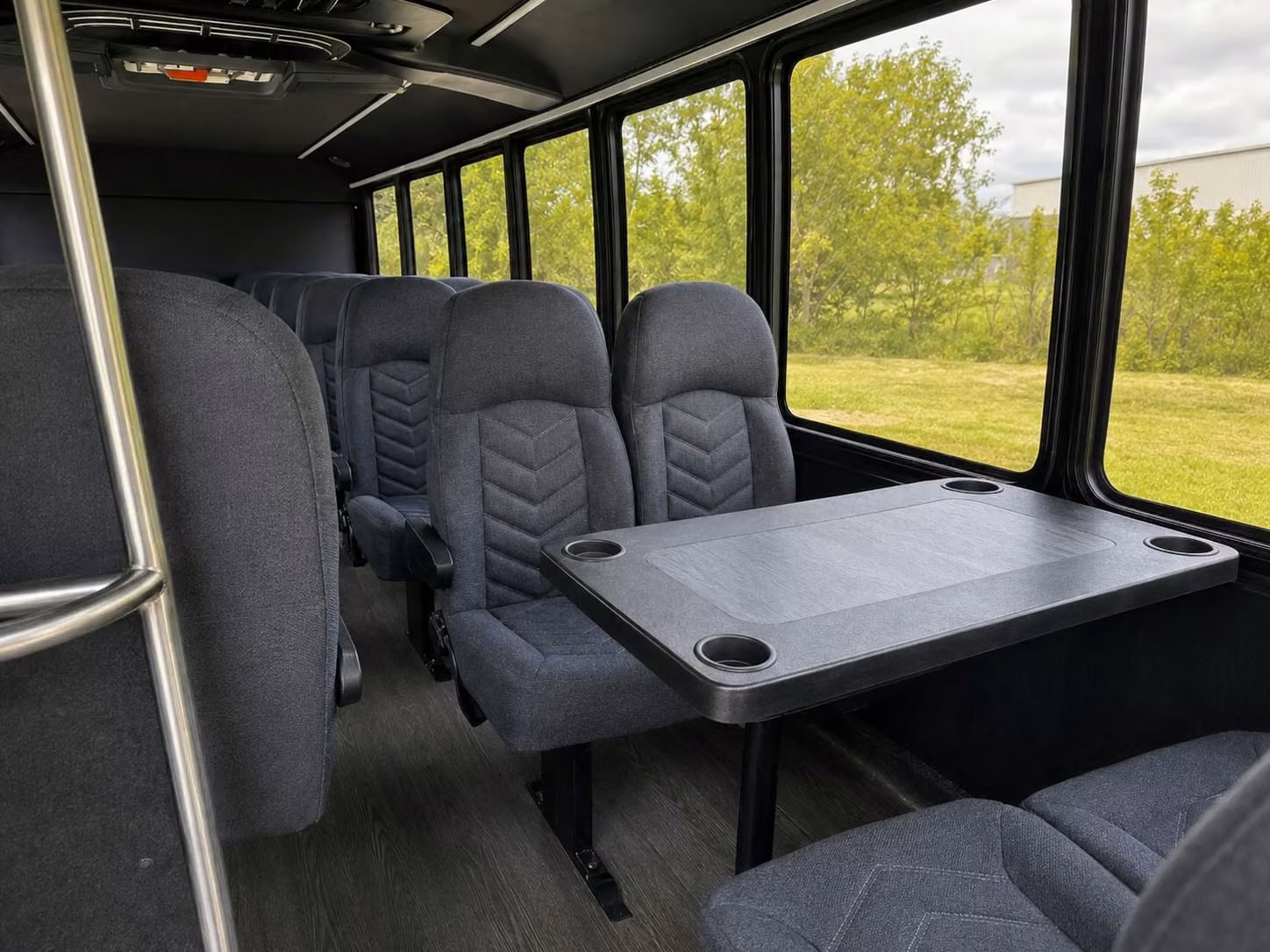 seattle 18 passenger minibus rental