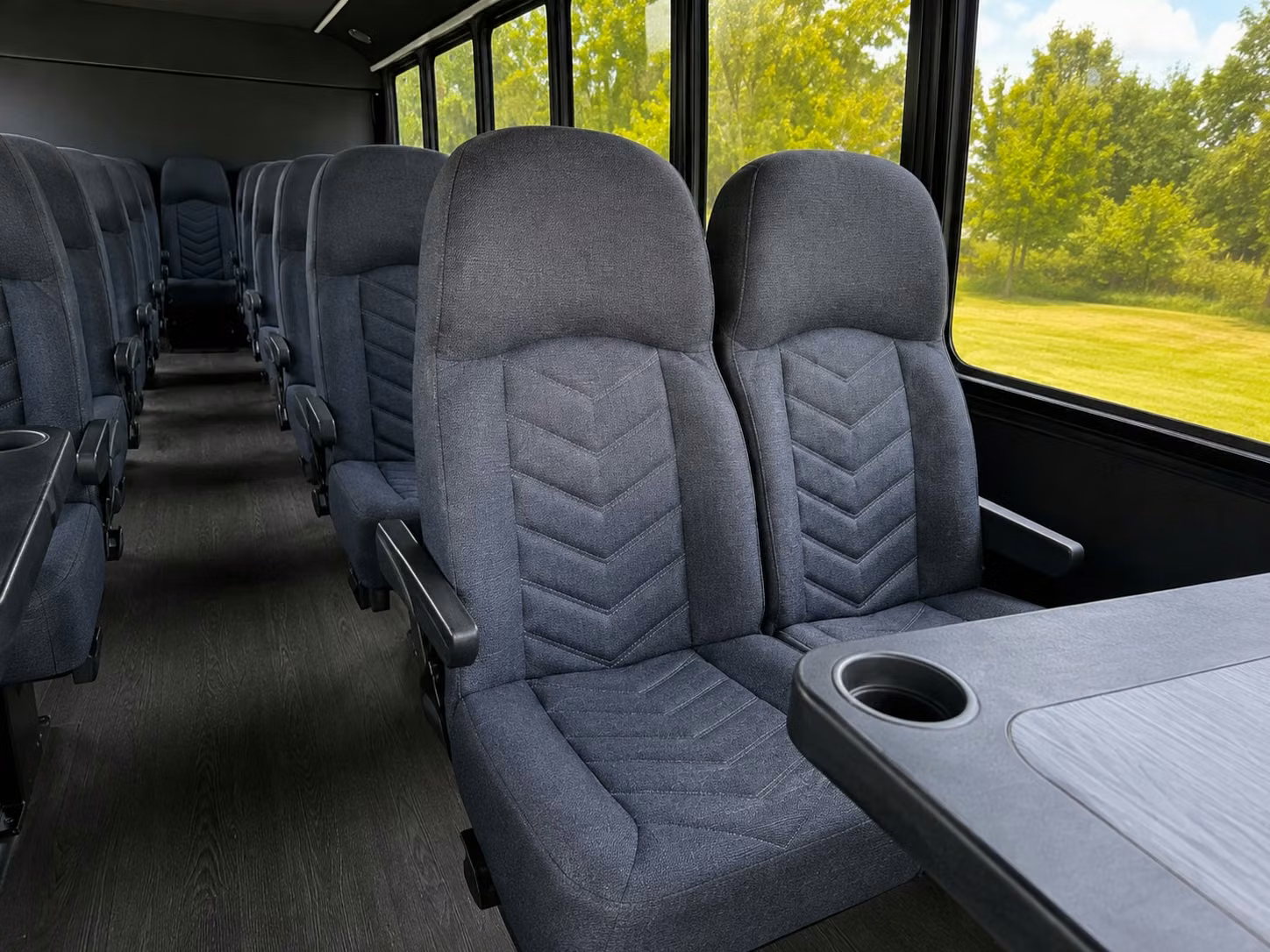 seattle 20 passenger minibus rental
